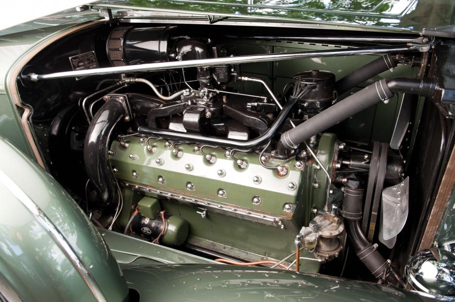  Packard Twelve Convertible Coupe 1933 года  (фото 13 из 57)